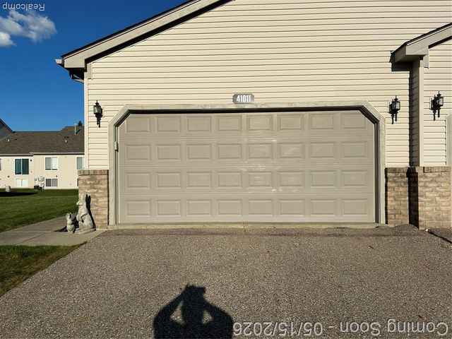 41011 Williams Street 246, Grand Blanc, MI 48439