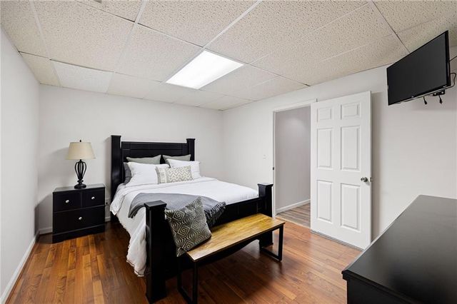 1340 Fallsbrook Drive NW, Acworth, GA 30101