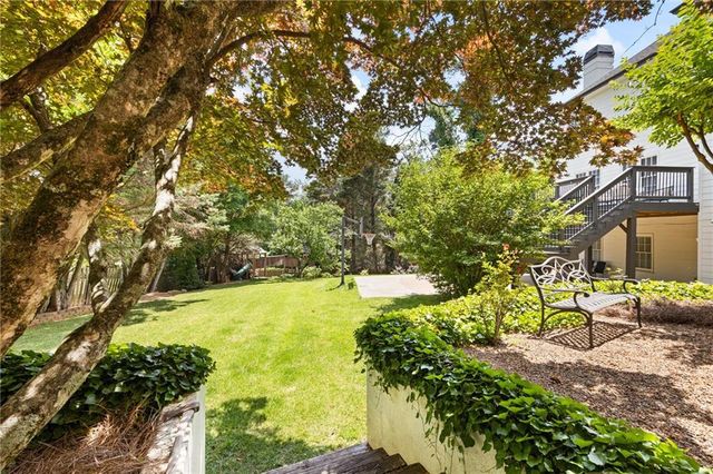 1340 Fallsbrook Drive NW, Acworth, GA 30101