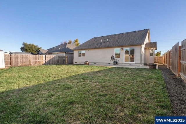 3013 21st Av SE, Albany, OR 97322