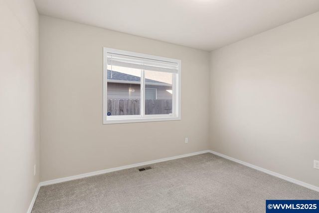 3013 21st Av SE, Albany, OR 97322