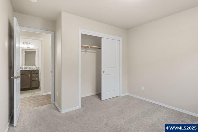 3013 21st Av SE, Albany, OR 97322