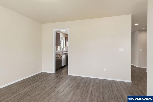 3013 21st Av SE, Albany, OR 97322