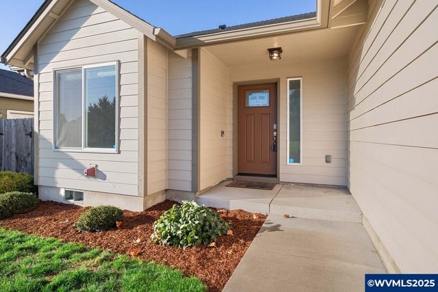 3013 21st Av SE, Albany, OR 97322