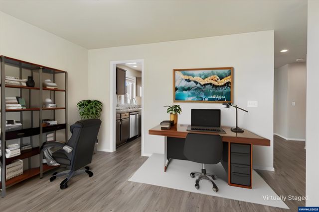 3013 21st Av SE, Albany, OR 97322