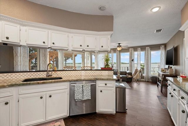 20347 Allegro Shores Lane, Houston, TX 77346