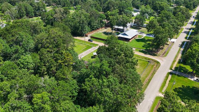 141 Fitzgerald Lane, Livingston, TX 77351