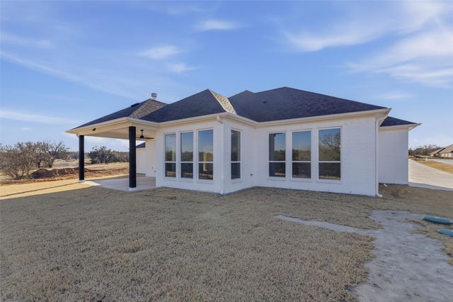 9012 Valley Oak Court, Springtown, TX 76082