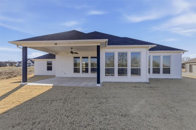 9012 Valley Oak Court, Springtown, TX 76082