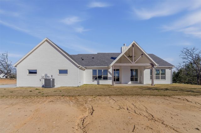 9012 Valley Oak Court, Springtown, TX 76082