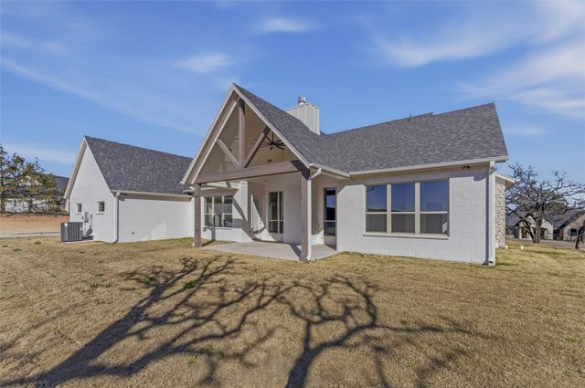 9012 Valley Oak Court, Springtown, TX 76082