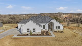 9012 Valley Oak Court, Springtown, TX 76082