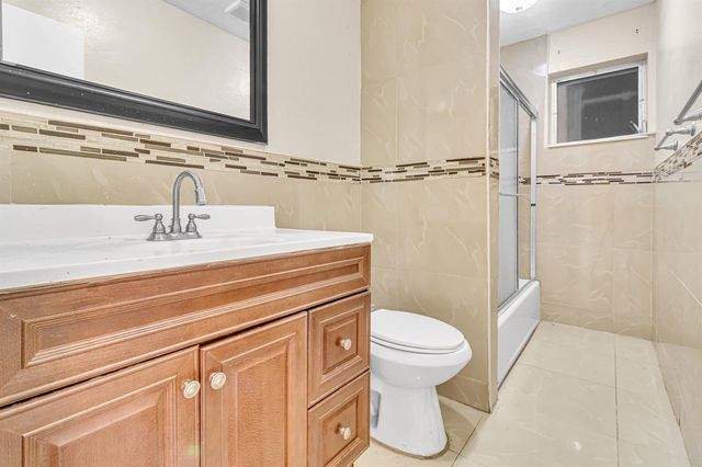 7399 NW 20th Court, Sunrise, FL 33313