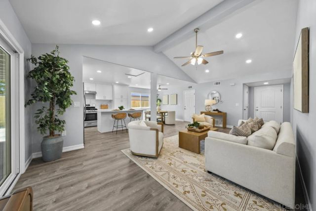 4105 Alana Cir, Oceanside, CA 92056