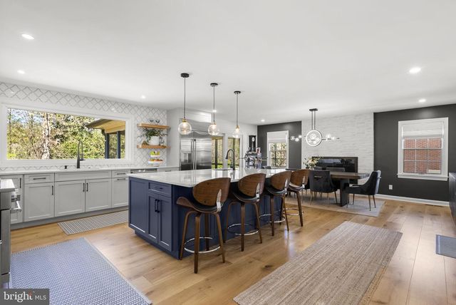 7018 HUNTER LN, Hyattsville, MD 20782