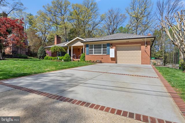 7018 HUNTER LN, Hyattsville, MD 20782