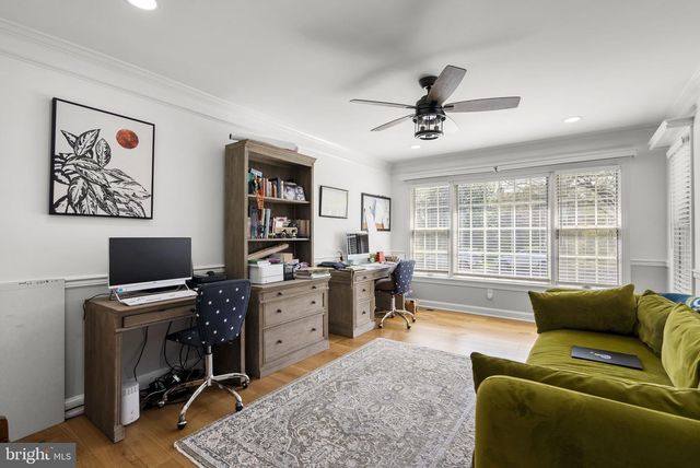 7018 HUNTER LN, Hyattsville, MD 20782
