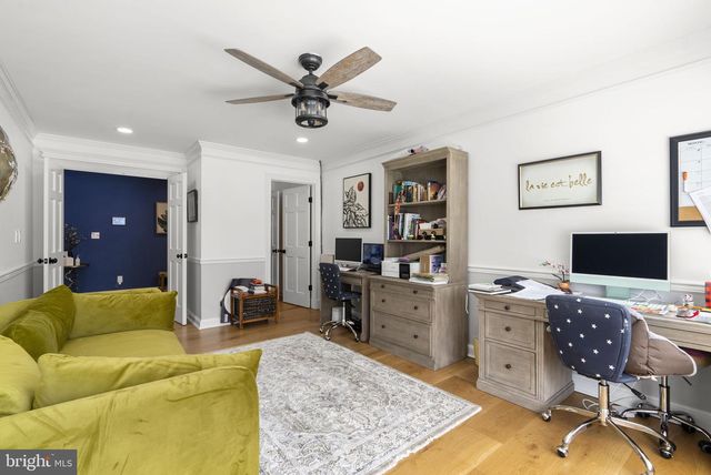7018 HUNTER LN, Hyattsville, MD 20782