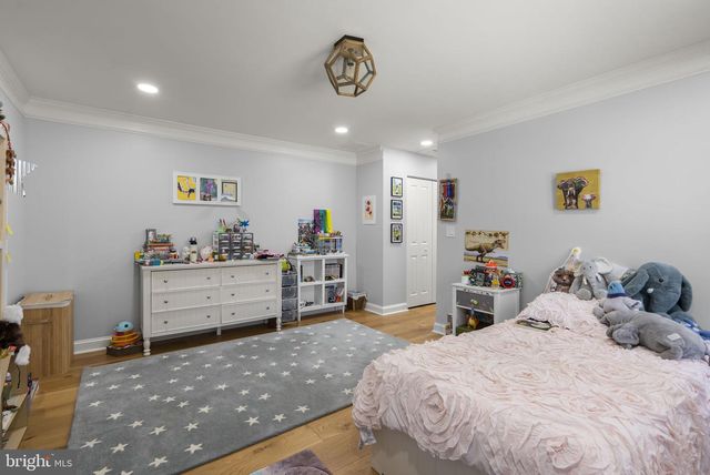7018 HUNTER LN, Hyattsville, MD 20782