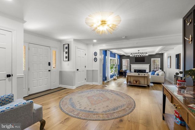 7018 HUNTER LN, Hyattsville, MD 20782