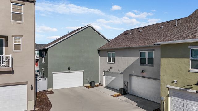 6671 W SKIP ROCK RD, South Jordan, UT 84009