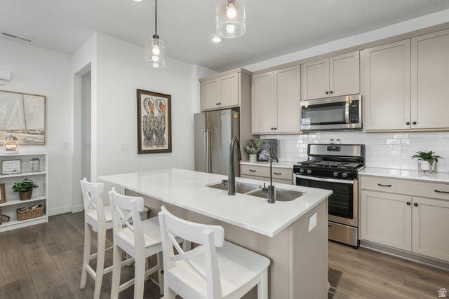 6671 W SKIP ROCK RD, South Jordan, UT 84009