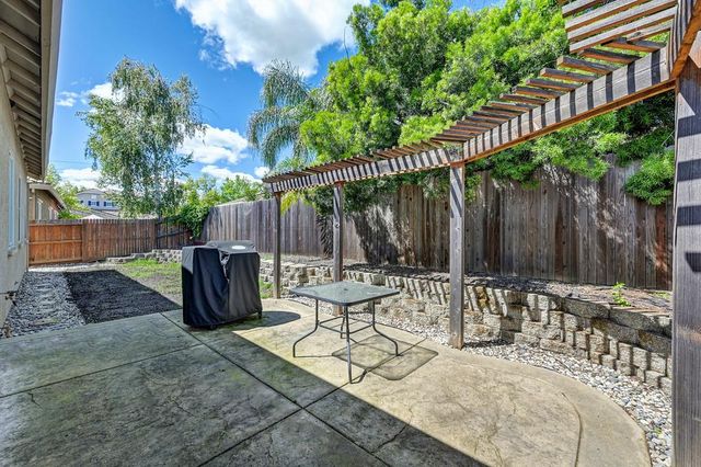 1648 Midford Ln, Lincoln, CA 95648