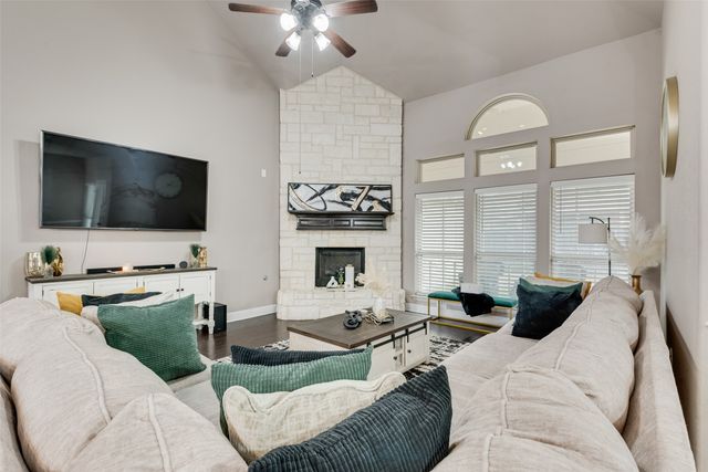 7112 Playa Norte Drive, Grand Prairie, TX 75054