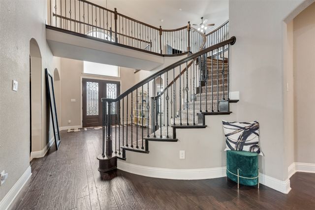 7112 Playa Norte Drive, Grand Prairie, TX 75054