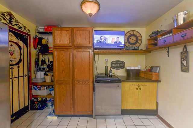 26712 S Jacobs Lane, Crete, IL 60417