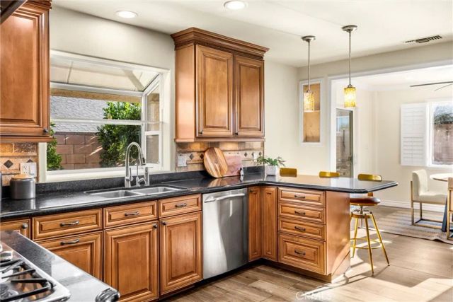 1459 Alta, Upland, CA 91786