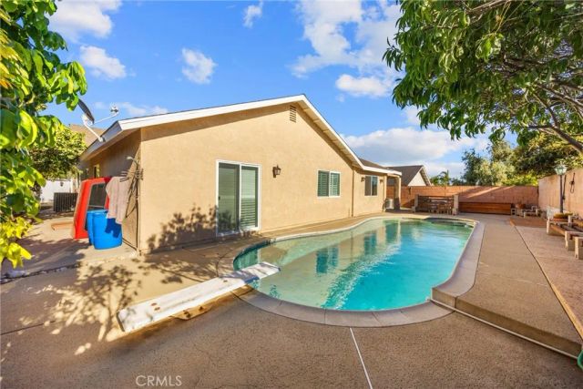 1459 Alta, Upland, CA 91786