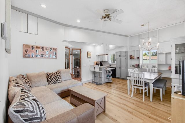 6647 Paul Mar Drive, Lantana, FL 33462