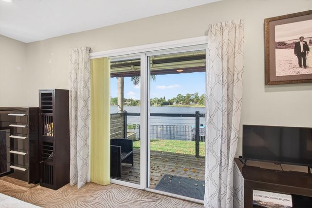 6647 Paul Mar Drive, Lantana, FL 33462