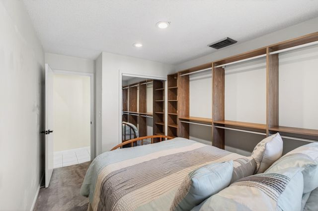 6647 Paul Mar Drive, Lantana, FL 33462