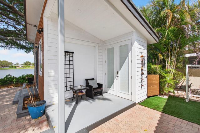 6647 Paul Mar Drive, Lantana, FL 33462