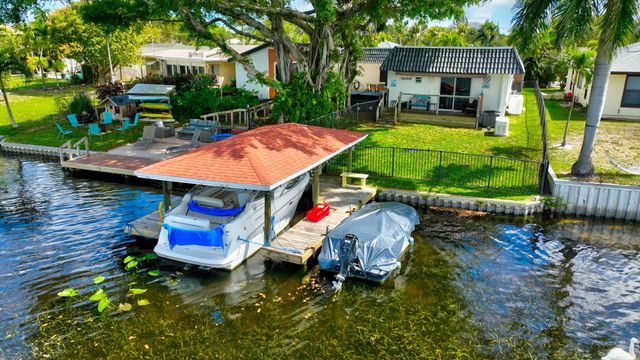 6647 Paul Mar Drive, Lantana, FL 33462