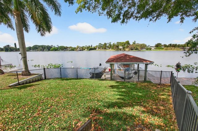 6647 Paul Mar Drive, Lantana, FL 33462
