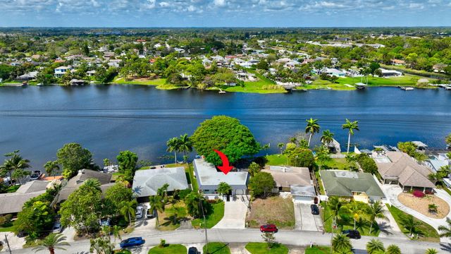 6647 Paul Mar Drive, Lantana, FL 33462
