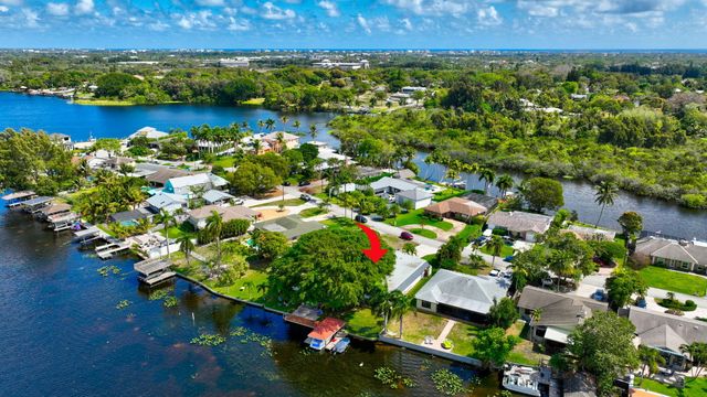 6647 Paul Mar Drive, Lantana, FL 33462