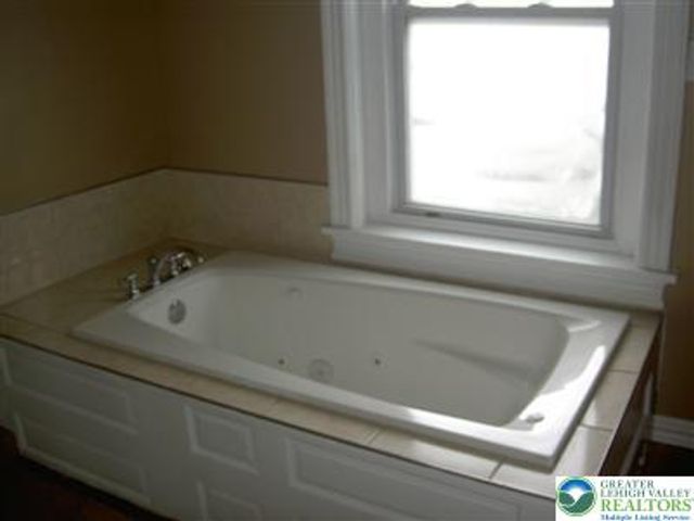 110 East Raspberry Street, Bethlehem City, PA 18018
