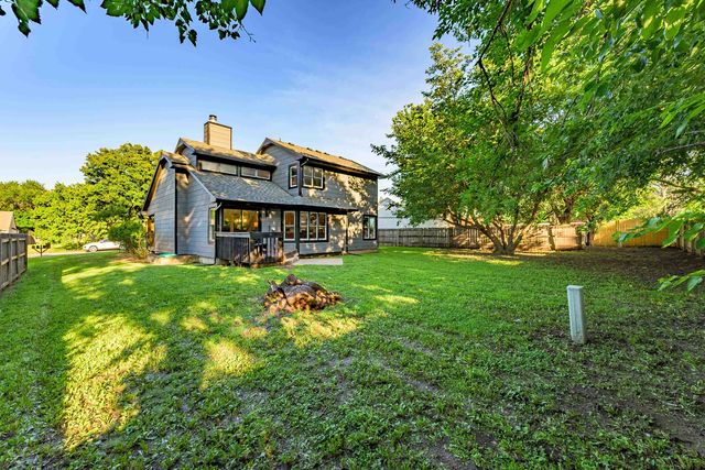 2337 S Linden Cir, Wichita, KS 67207