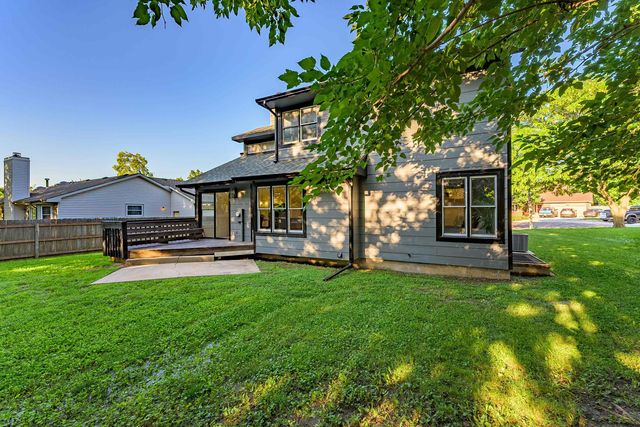 2337 S Linden Cir, Wichita, KS 67207