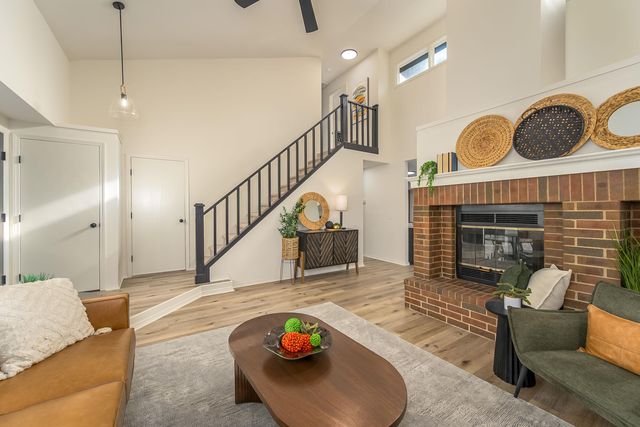 2337 S Linden Cir, Wichita, KS 67207