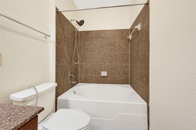 1711 Old Spanish Trail 117, Houston, TX 77054
