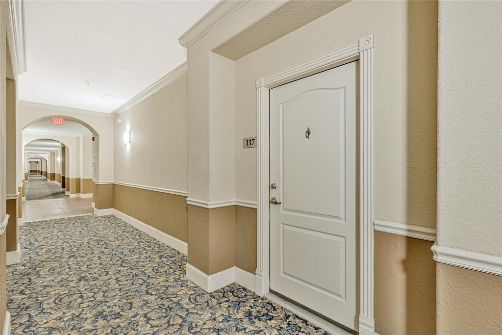 1711 Old Spanish Trail 117, Houston, TX 77054