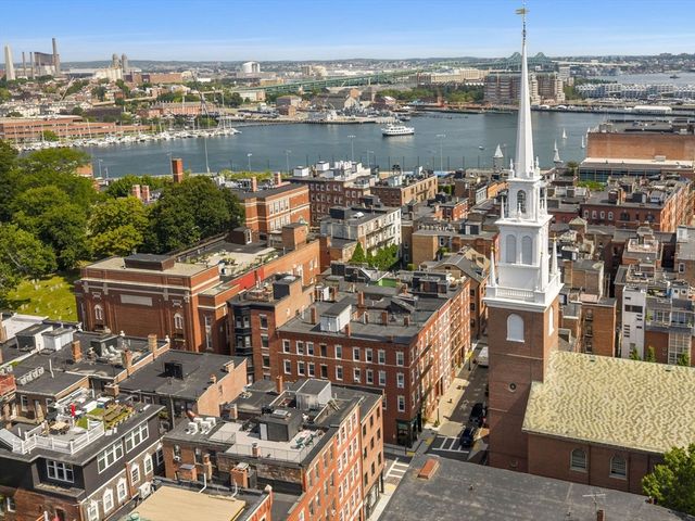 176 Salem St 2, Boston, MA 02113