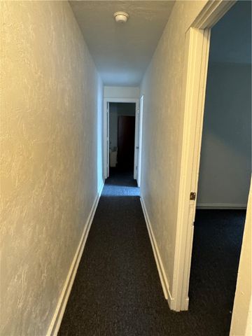 209 Chesterfield Rd, Oakland, PA 15213