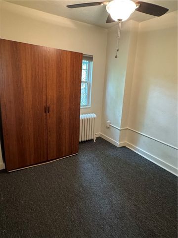 209 Chesterfield Rd, Oakland, PA 15213