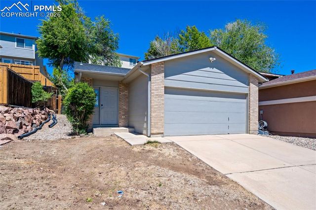 2660 Christopher Terrace, Colorado Springs, CO 80907